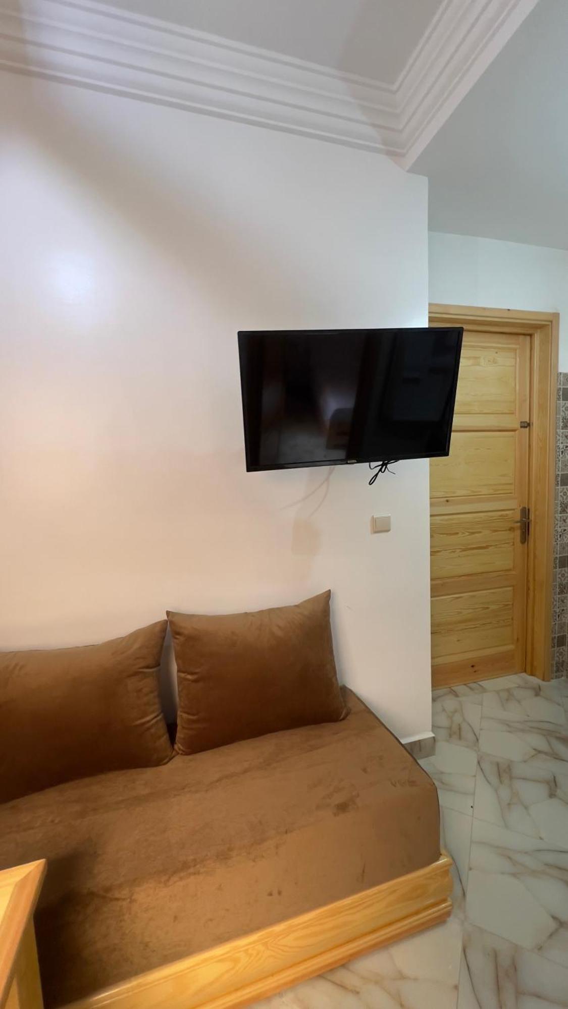 Ocean Waves Guest House Эмуан Экстерьер фото