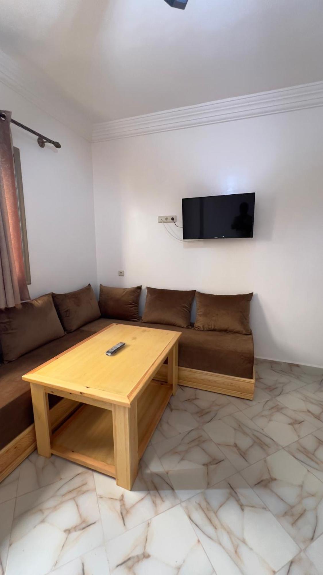 Ocean Waves Guest House Эмуан Экстерьер фото