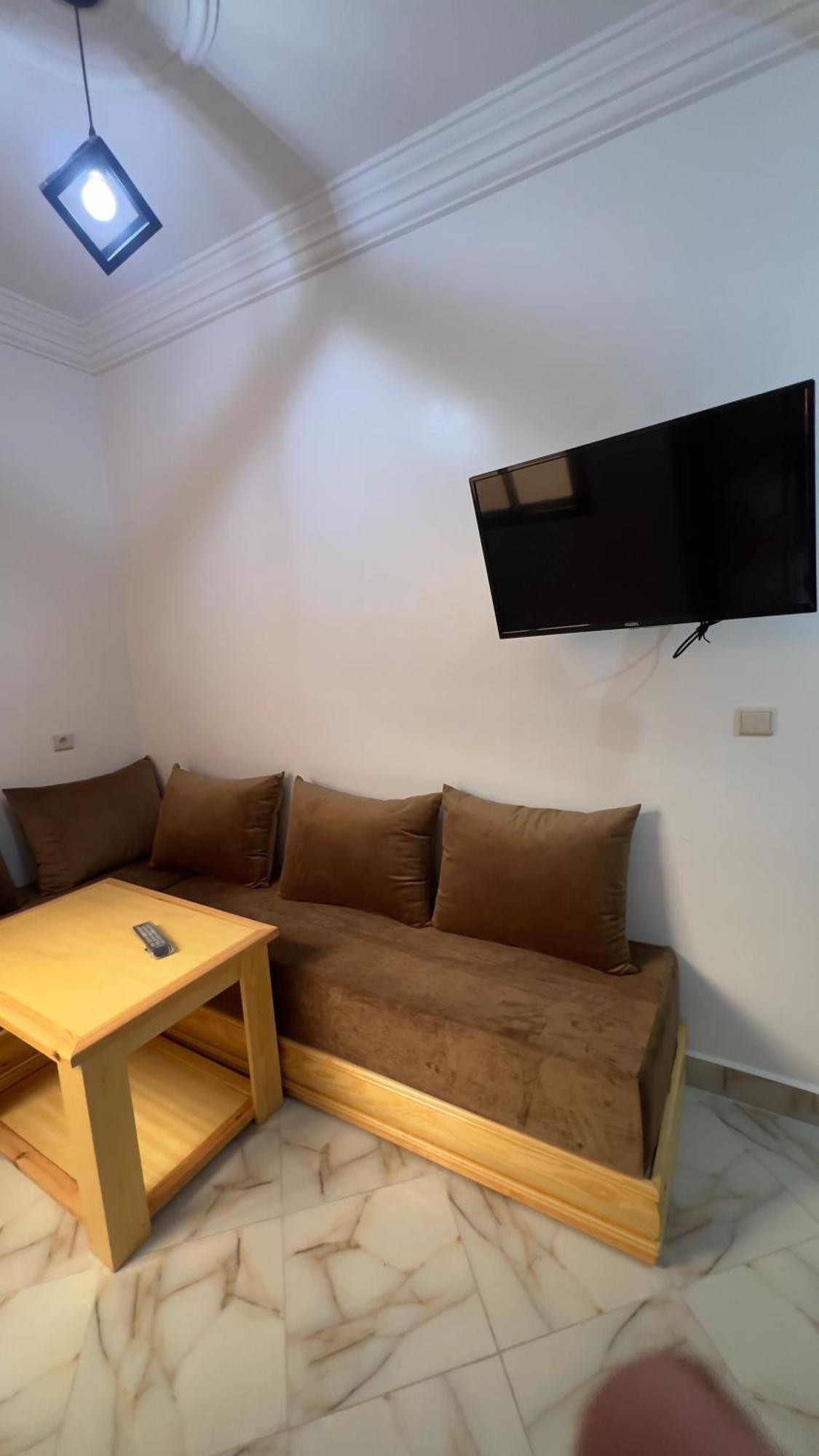 Ocean Waves Guest House Эмуан Экстерьер фото